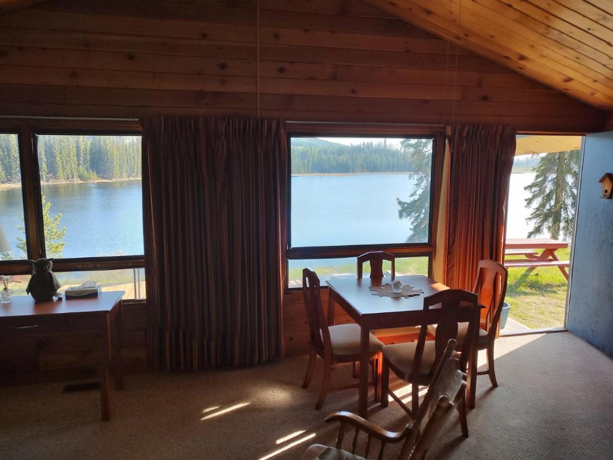 Lac Le Jeune Nature Resort Logan Lake Exterior foto